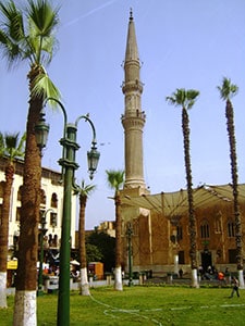 Cairo-Egypt-The-square-at-the-entrance-of-Khan-El-Khalili-one-of-the-biggest-Souk-in-the-world