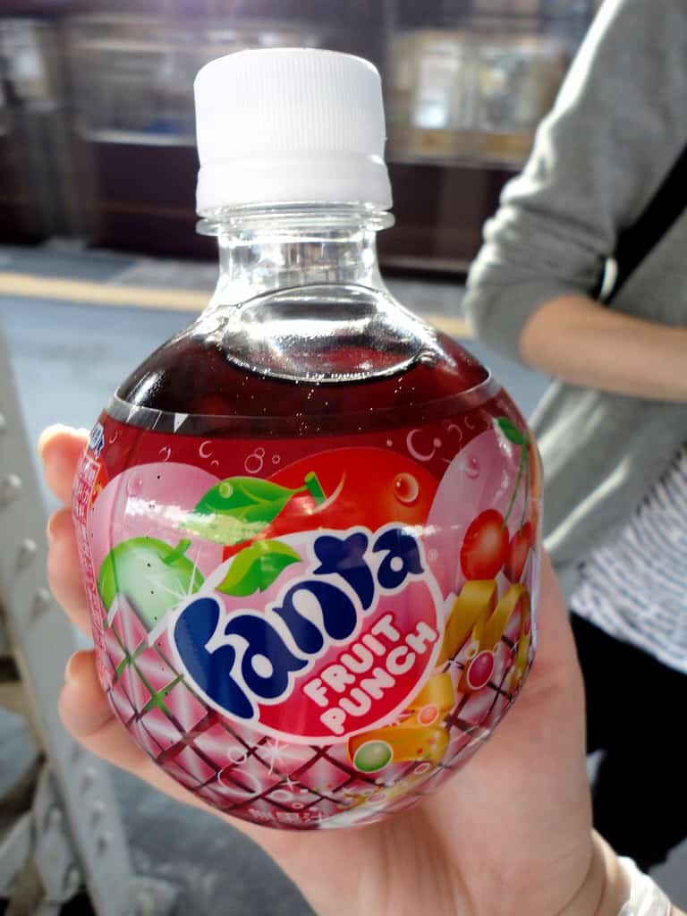 Fanta Flavors Around The World Chinese Japanese Fanta Flavors