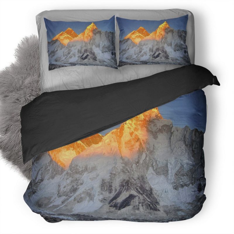 Mount Everest Sun Oe Duvet Cover and Pillowcase Set Bedding Set